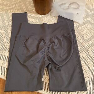 NEW Curves N CombatBoots Women’s Gym Gray Leggings